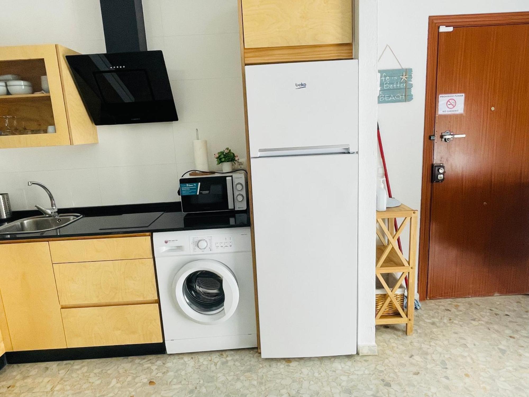 Apartamento Conil Playa & Centrico, Con Aire Acond Y Wifi -Solo Familias Y Parejas- コニル・デ・ラ・フロンテラ エクステリア 写真