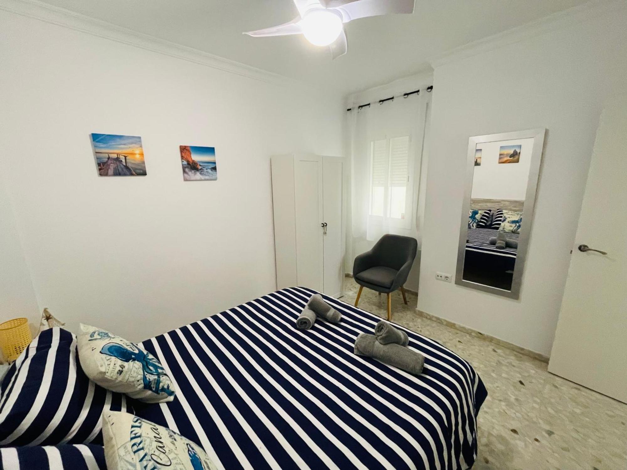 Apartamento Conil Playa & Centrico, Con Aire Acond Y Wifi -Solo Familias Y Parejas- コニル・デ・ラ・フロンテラ エクステリア 写真
